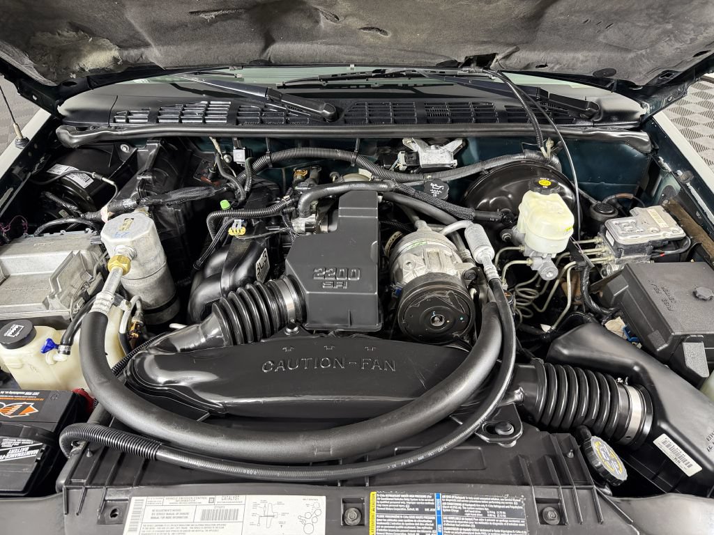 Used 2003 Chevrolet S10 Pickup 2WD Regular Cab image 37