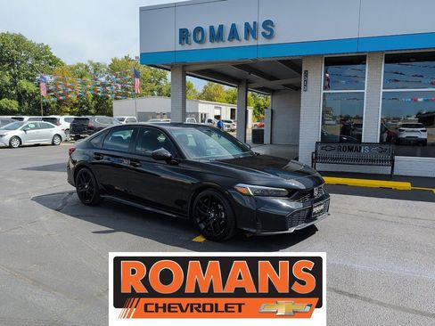 Used 2025 Honda Civic Sport image 1