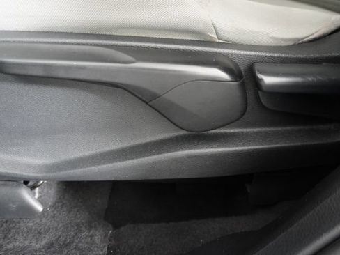 Used 2017 Honda CR-V LX image 19