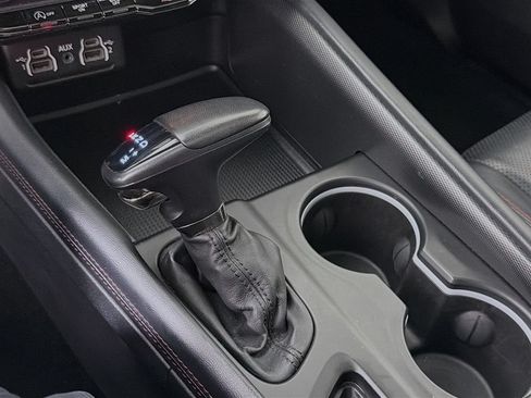 Used 2024 Dodge Durango GT RWD image 22
