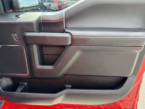 Used 2019 Ford F150 Lariat w/ Equipment Group 502A Luxury AWD/4WD image 14