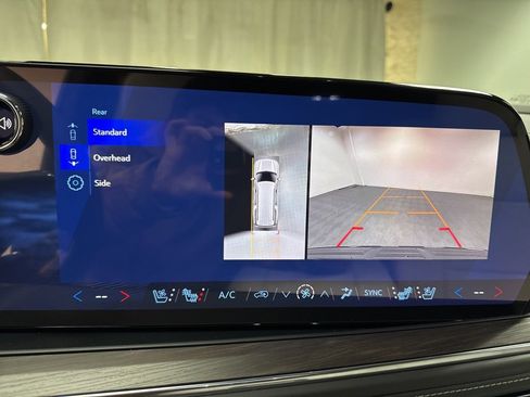 New 2026 Chevrolet Suburban Premier image 28