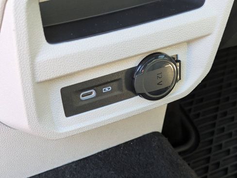 Used 2022 Volkswagen Tiguan SEL R-Line AWD/4WD image 28