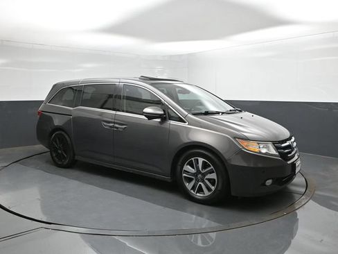 Used 2015 Honda Odyssey Touring Elite image 17