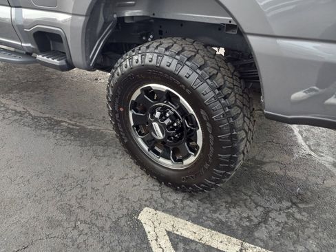 Used 2025 Ford F250 XLT w/ Tremor Off-Road Package image 10