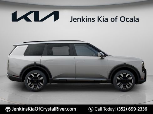 New 2027 Kia Telluride S image 3