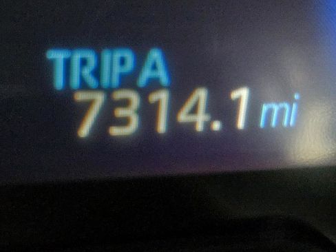 Used 2024 Toyota RAV4 XLE image 31