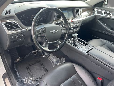 Used 2019 Genesis G80 3.8 RWD image 20