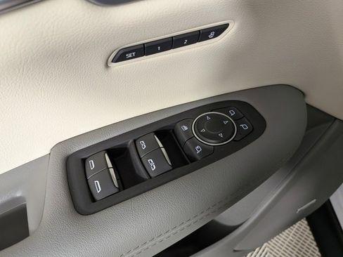 Certified 2023 Cadillac XT5 Premium Luxury w/ LPO, Floor Liner Package image 14