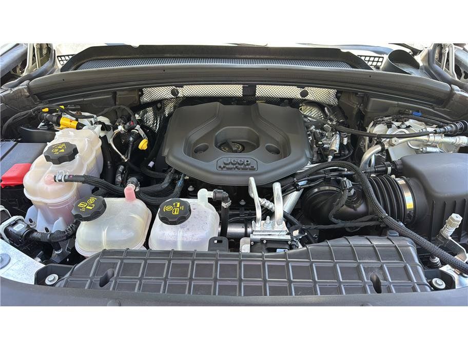 Used 2022 Jeep Grand Cherokee Summit AWD/4WD image 42