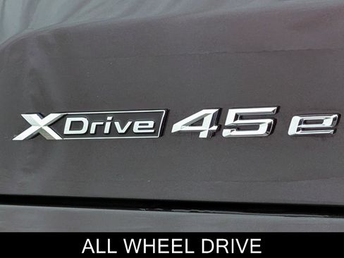 Used 2022 BMW X5 xDrive45e image 11