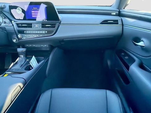 New 2025 Lexus ES 350 w/ Premium Package image 18