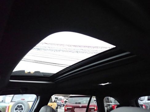 Used 2022 Subaru Outback Wilderness w/ Wilderness Package image 24