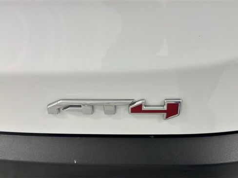 Used 2023 GMC Acadia AT4 image 41