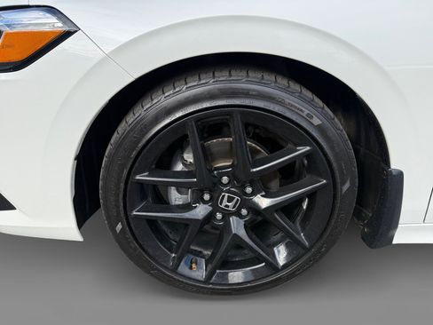 Used 2023 Honda Civic Sport image 9