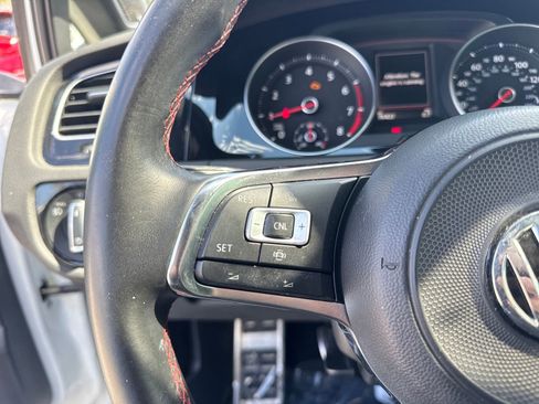 Used 2019 Volkswagen GTI SE w/ SE Experience Package image 16