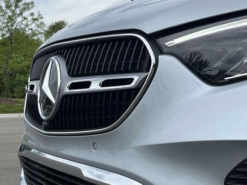 Used 2026 Mercedes-Benz GLC 300 4MATIC image 23