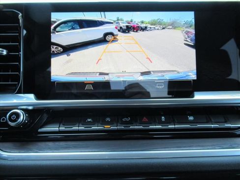 Used 2026 GMC Sierra 1500 SLT AWD/4WD image 26