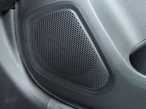 New 2025 Hyundai Venue Limited image 30