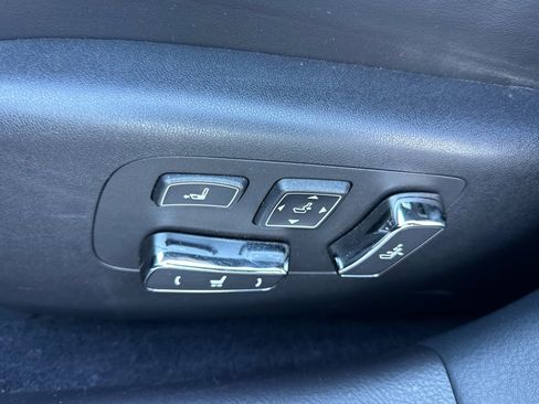 Used 2016 Lexus LS 460 AWD w/ Comfort Package image 14