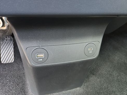 Used 2023 Kia EV6 Wind w/ Wind Technology Package RWD image 30