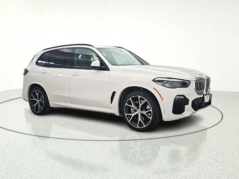 Used 2019 BMW X5 xDrive50i w/ M Sport Package AWD/4WD image 9