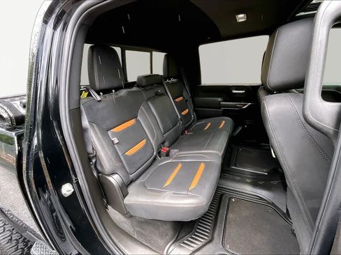 Used 2022 GMC Sierra 2500 AT4 w/ AT4 Preferred Package AWD/4WD image 19