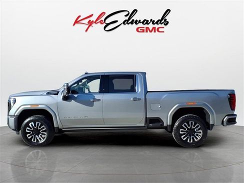 New 2026 GMC Sierra 2500 Denali Ultimate image 8
