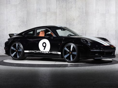 Used 2023 Porsche 911 Sport Classic image 8