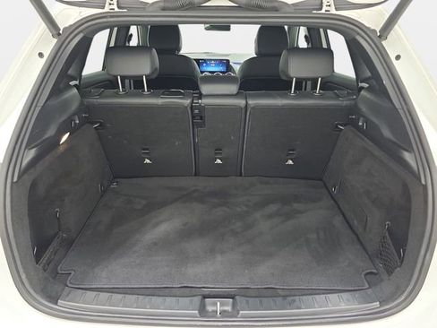 Used 2025 Mercedes-Benz GLA 250 4MATIC image 32