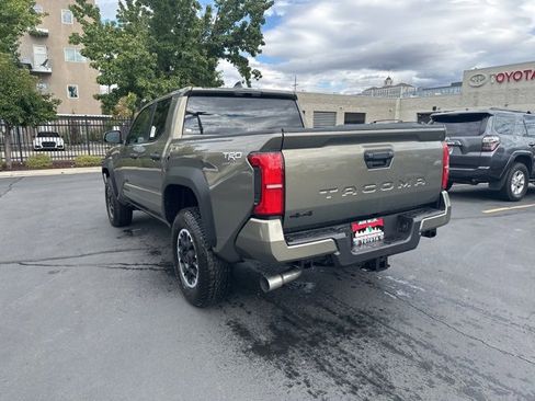 New 2025 Toyota Tacoma TRD Off-Road image 4