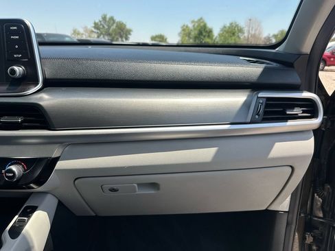 Used 2020 Kia Telluride S AWD/4WD image 21