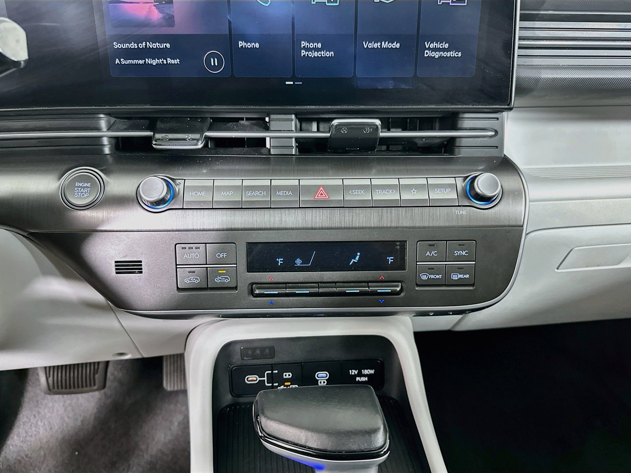 Used 2025 Hyundai Kona SEL FWD image 23