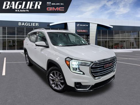Used 2022 GMC Terrain SLT w/ Tech Package image 1