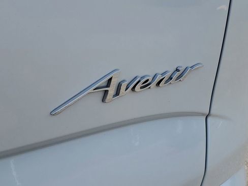 Used 2024 Buick Enclave Avenir w/ Avenir Technology Package AWD/4WD image 37