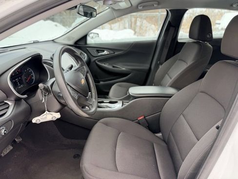 Used 2019 Chevrolet Malibu LS image 6