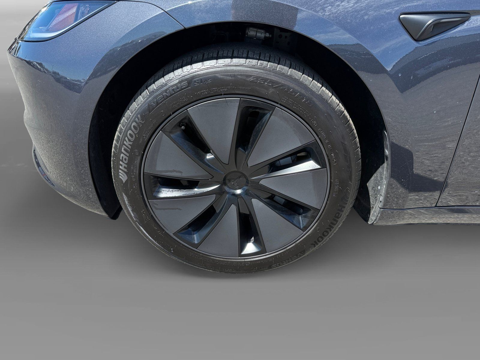 Used 2025 Tesla Model 3 Long Range RWD image 9