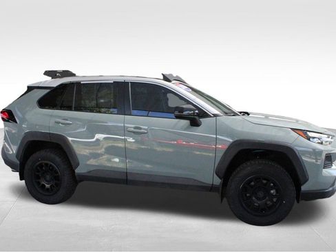 Used 2020 Toyota RAV4 TRD Off-Road w/ TRD Off-Road Weather Package AWD/4WD image 20