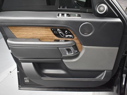 Used 2019 Land Rover Range Rover Supercharged AWD/4WD image 10