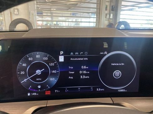 Used 2025 Kia Telluride SX Prestige X-Pro AWD/4WD image 11