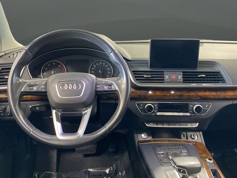 Used 2018 Audi Q5 2.0T Premium Plus w/ Premium Plus Package AWD/4WD image 11