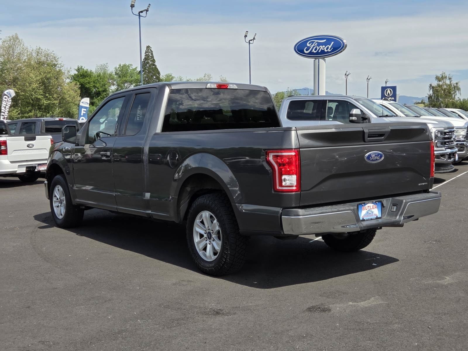 Used 2015 Ford F150 XLT RWD image 7