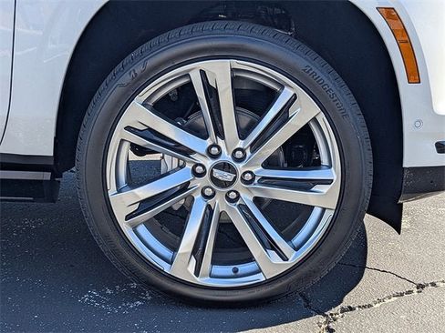 New 2025 Cadillac Escalade Sport Platinum w/ LPO, Floor Liner Package image 11