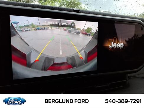 Used 2024 Jeep Wrangler Unlimited Sport AWD/4WD image 25