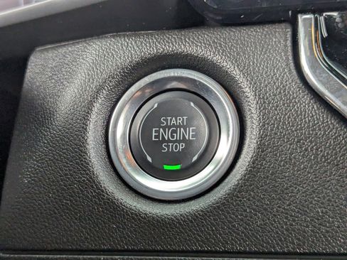 Used 2025 Chevrolet Colorado Trail Boss image 32