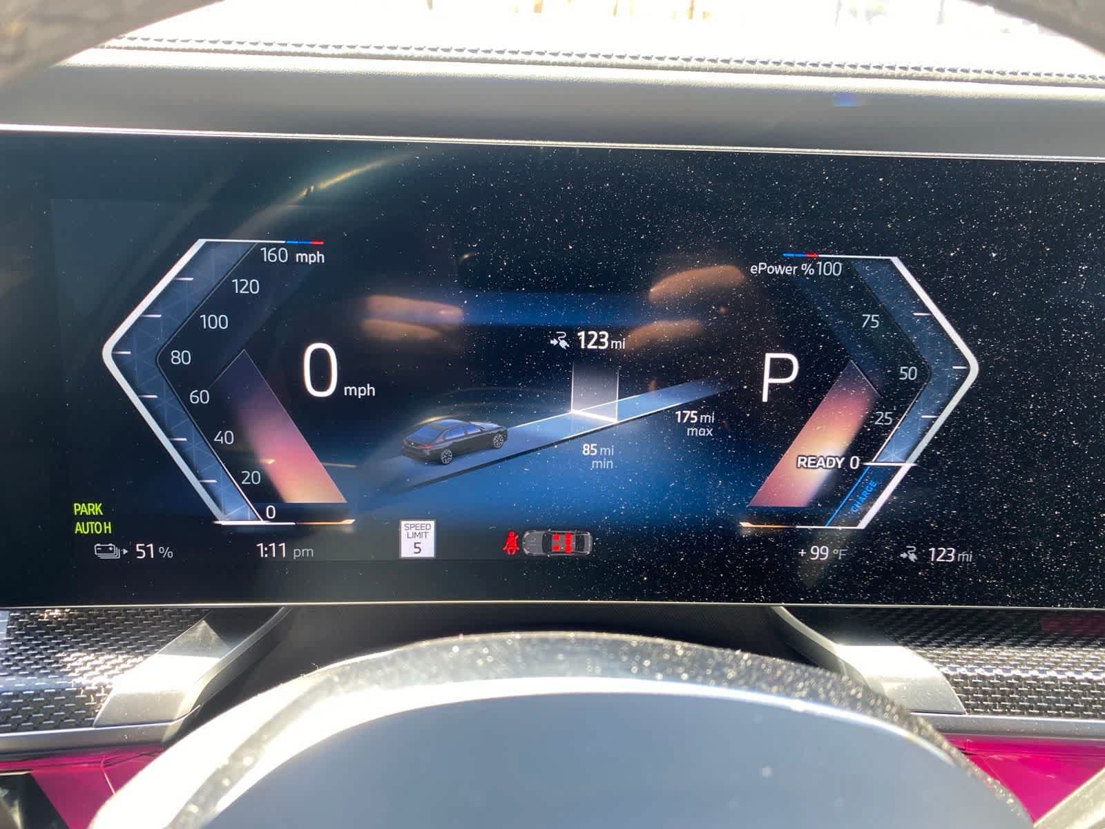 Used 2023 BMW i7 xDrive60 w/ Executive Package 2 AWD/4WD image 15