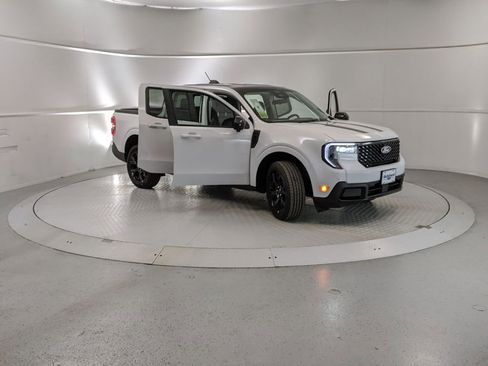 New 2026 Ford Maverick Lariat w/ Black Appearance Package image 7