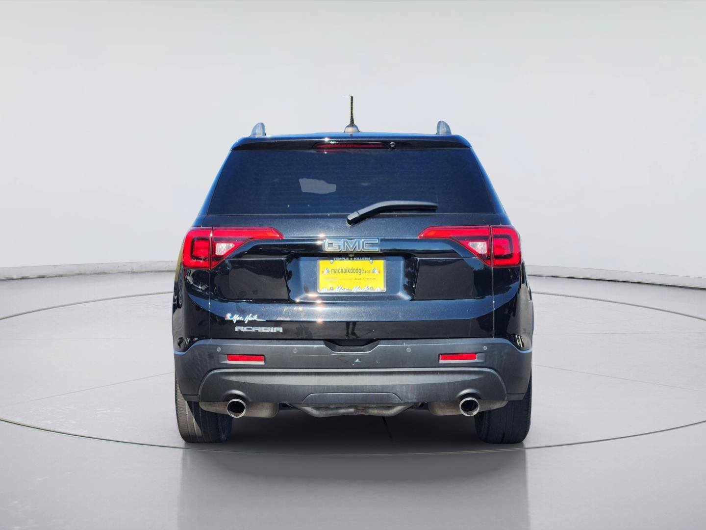 Used 2019 GMC Acadia SLT w/ Black Edition FWD image 6