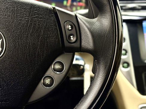 Used 2011 Maserati GranTurismo Convertible RWD image 18