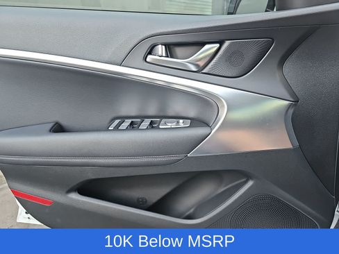 Certified 2026 Genesis G70 2.5T RWD image 27